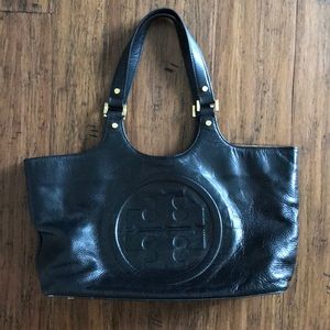 Authentic Tory Burch Purse.